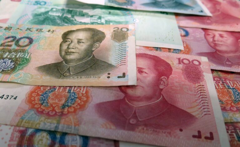 Bitcoin and China’s Yuan: What Crypto Traders Need to Know Now