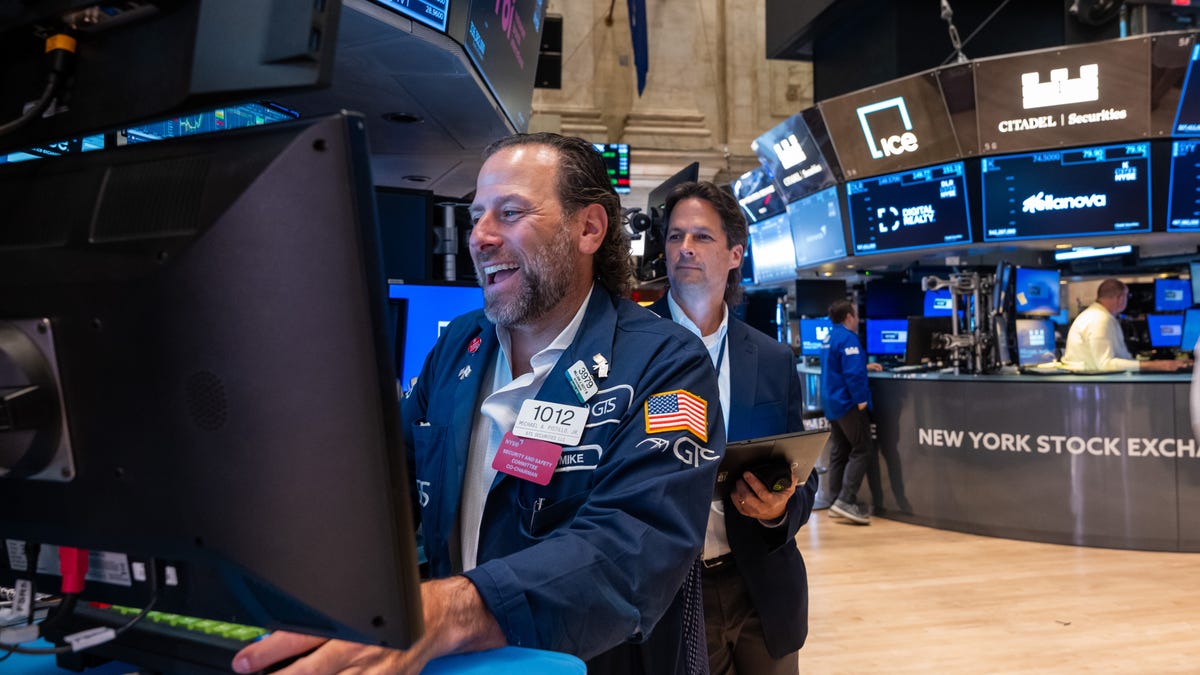 The Dow jumps as AI stocks rally and Bitcoin reclaims $100K